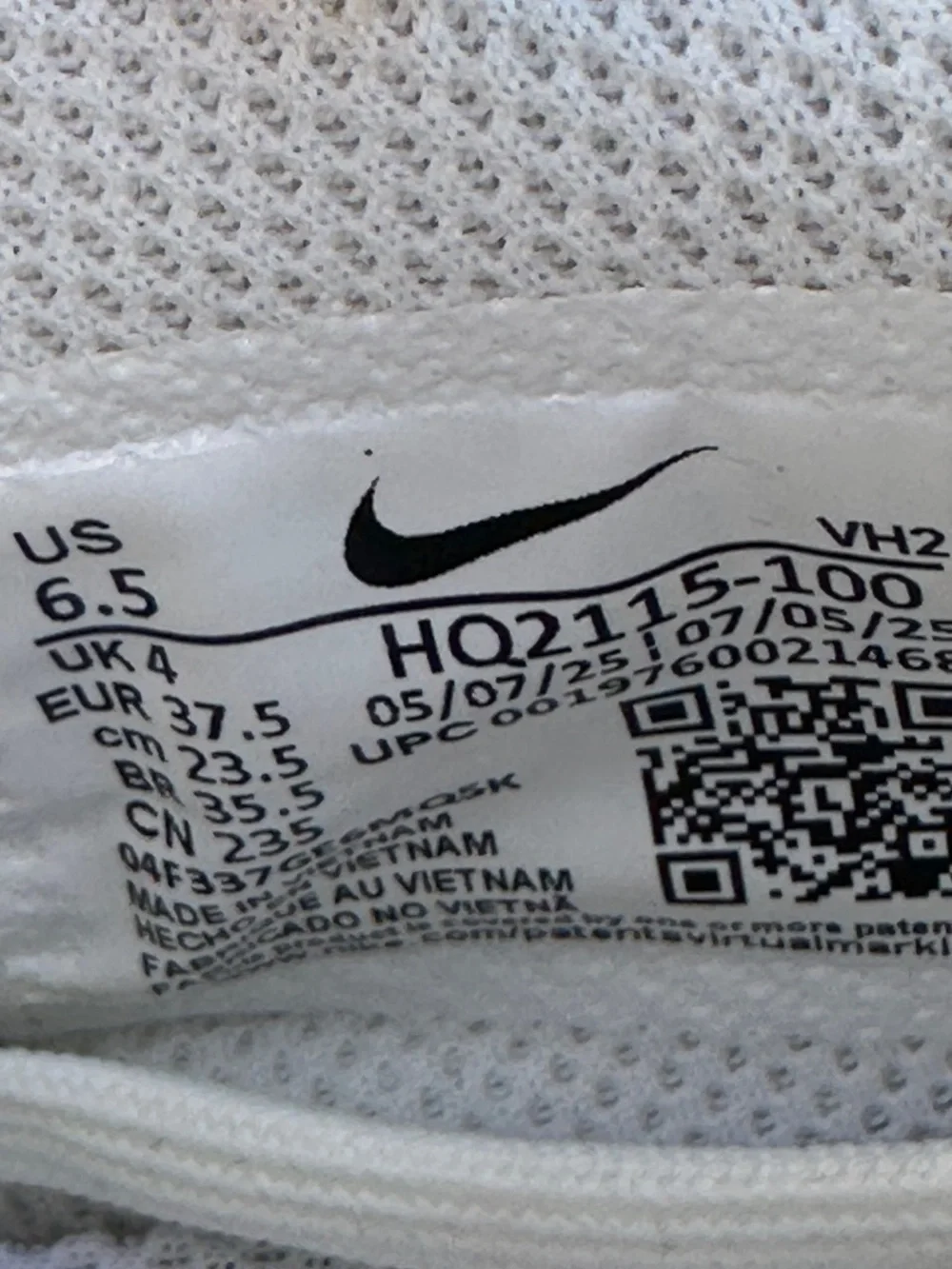 Nike Air Max Excee White Leopard Print Lifestyle Casual Sneaker Womens 6.5 NEW